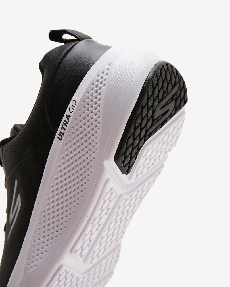 Skechers Skechers Go Run Elevate - Hemisphere 220328 BKW Erkek Siyah Koşu Ayakkabısı - 9